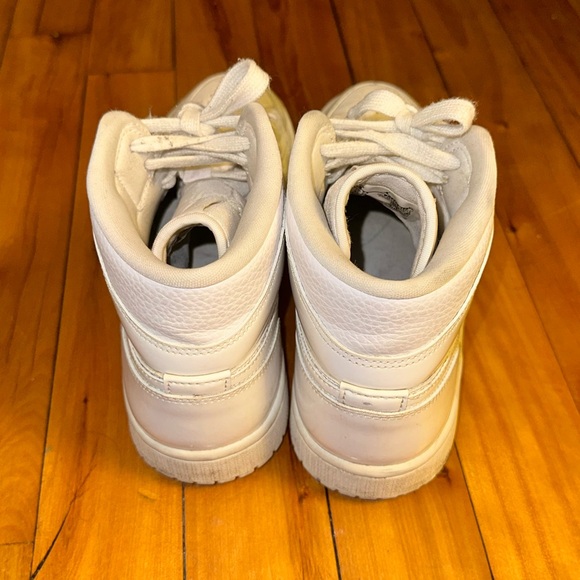 Jordan 1 Mid Triple White Patent Swoosh (W8) - Picture 4 of 4